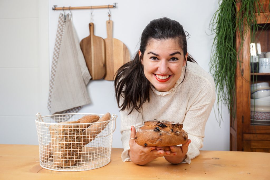 DULCES SALUDABLES ¿ES REAL O UN MITO? S.A.N.O
Curso Dulces Saludables Cocinando el Cambio
Dulces sin gluten y sin azúcar
Repostería saludable online
Postres saludables
Curso de repostería natural
Taller gratuito de repostería saludable